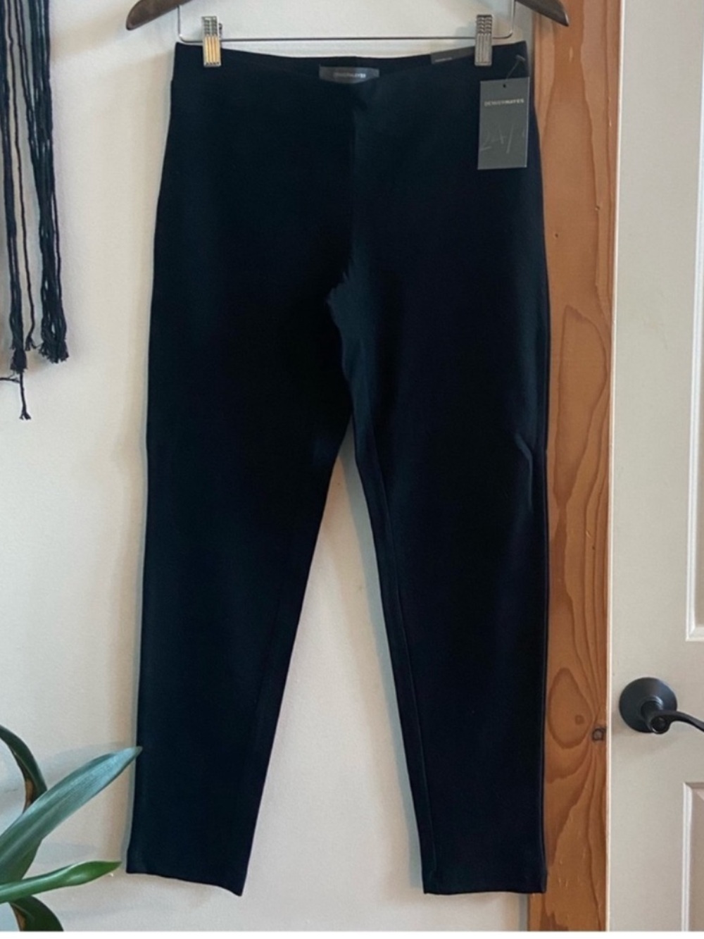 ☀️ Denver Hayes ☀️ basic black cropped dress pants